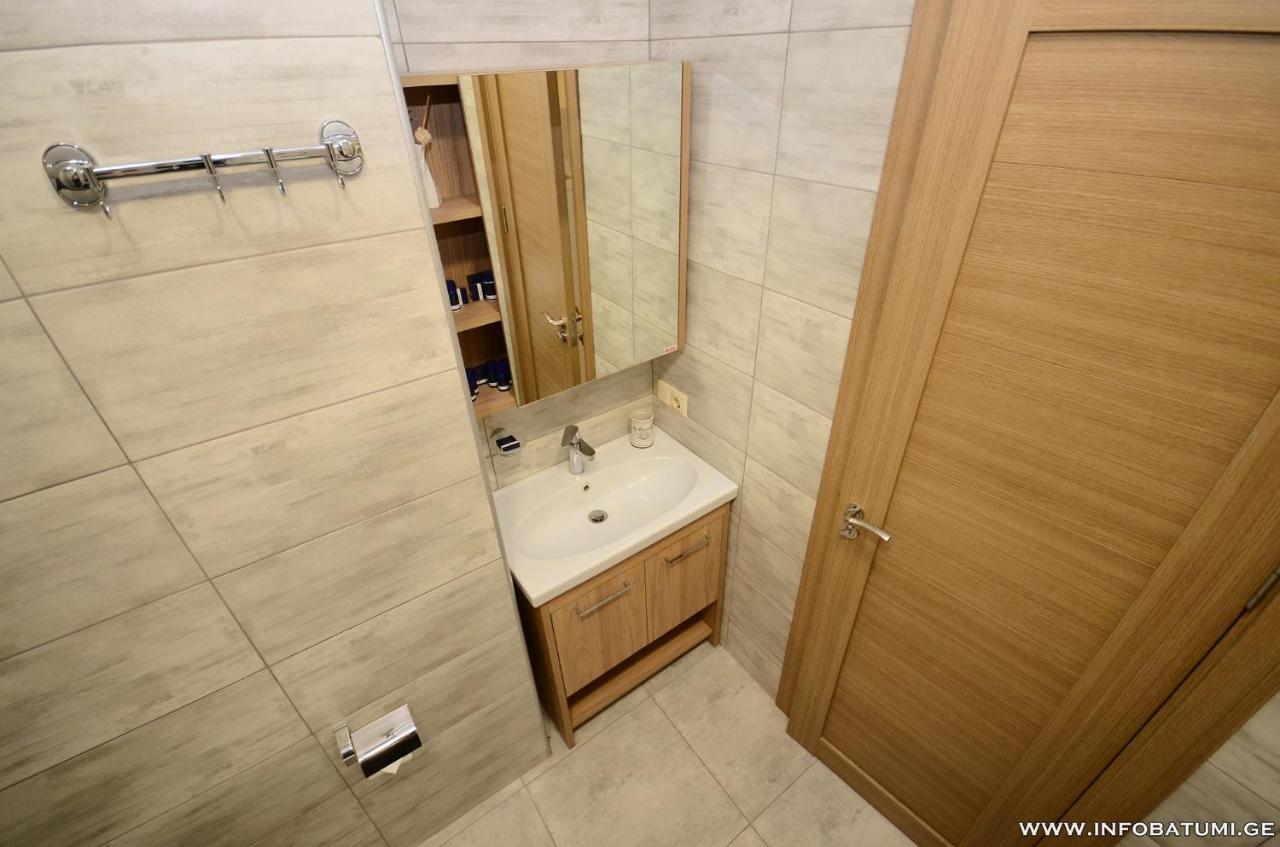 West Apartments Batumi Exterior photo