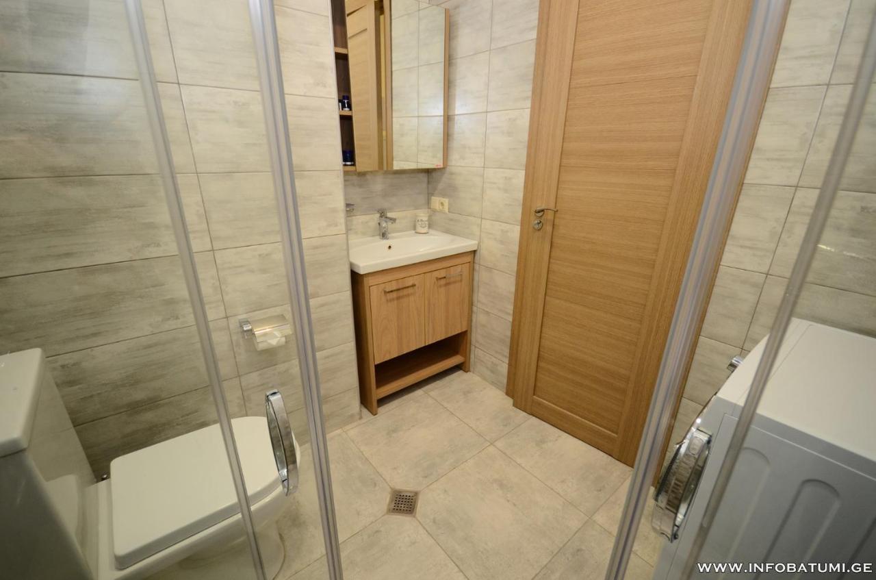 West Apartments Batumi Exterior photo