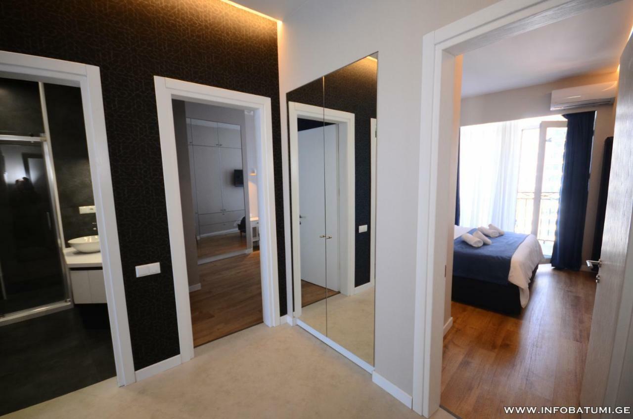 West Apartments Batumi Exterior photo