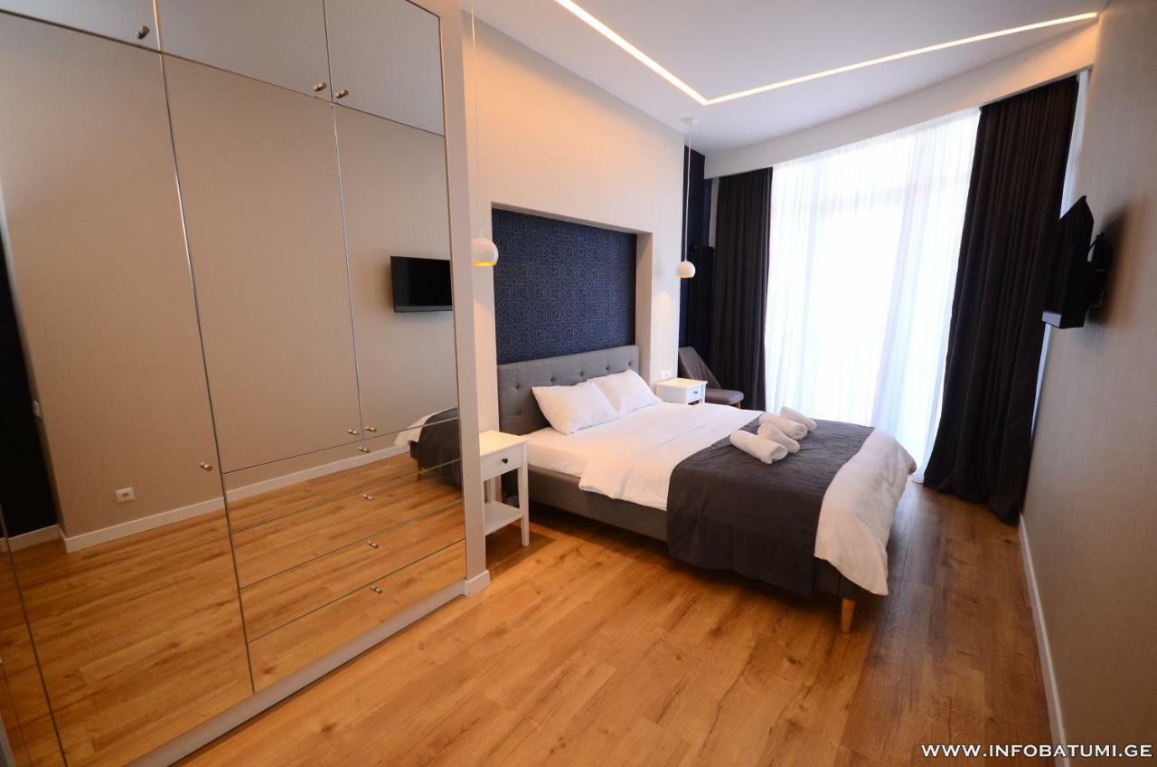 West Apartments Batumi Exterior photo